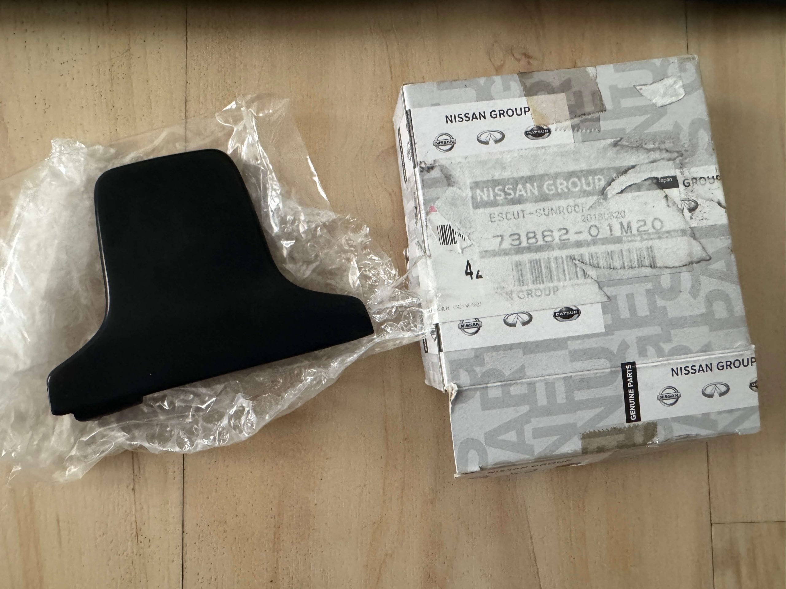 240SX S13 Hatchback Sunroof Glass Panel - Image 4